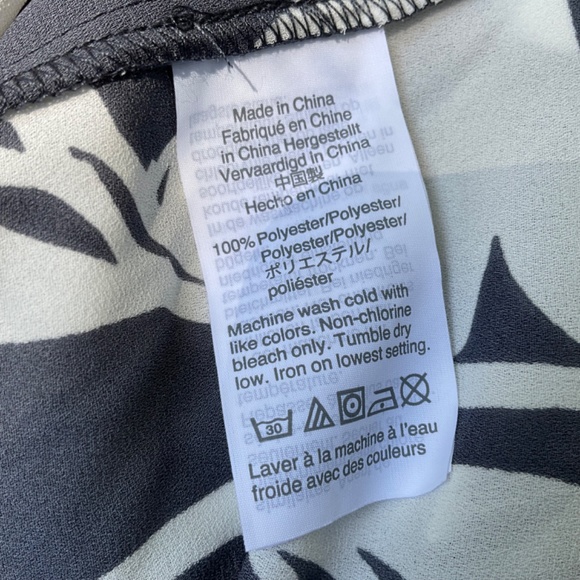 NWT J. Crew Drapey Tie Neck Top in Shadow Floral, Blouse - Picture 15 of 15